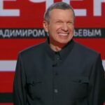 Вечер с владимиром соловьевым 26 августа 2024. Соловьев в студии. Вечер с владимиром соловьевым 26 августа 2024. Вечер с соловьевым. Вечер с владимиром соловьевым 26 августа 2024.